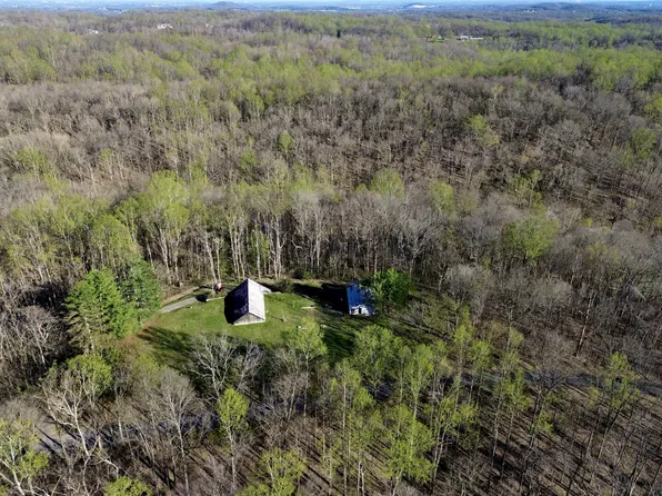 1314 Mud Hollow Rd, Hendersonville, TN 37075