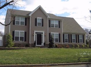 101 Parry Rd, Cinnaminson, NJ 08077