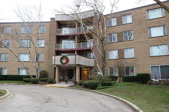 1st image of 945 E Kenilworth Ave Unit 102