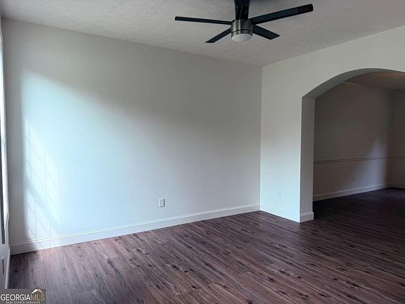 4th image of 245 Winchester Dr