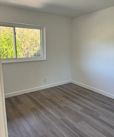 130 Stanford Way — Photo 10