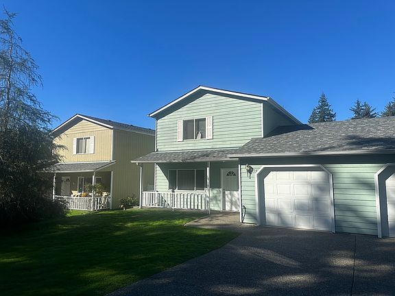 1054 Wall Street 3 bdrm 1 1/2 bath townhouse