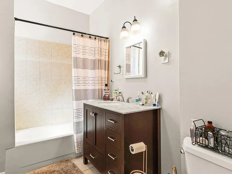 28 Glenville Ave #8 — Photo 7