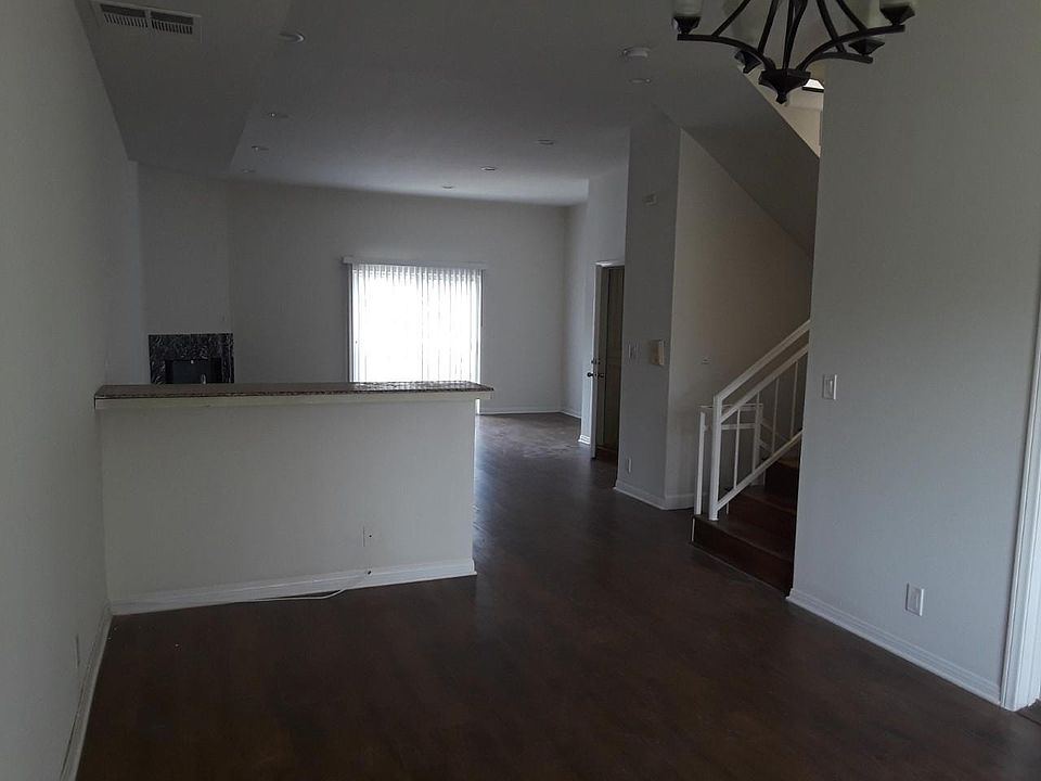 dining, wet bar and living