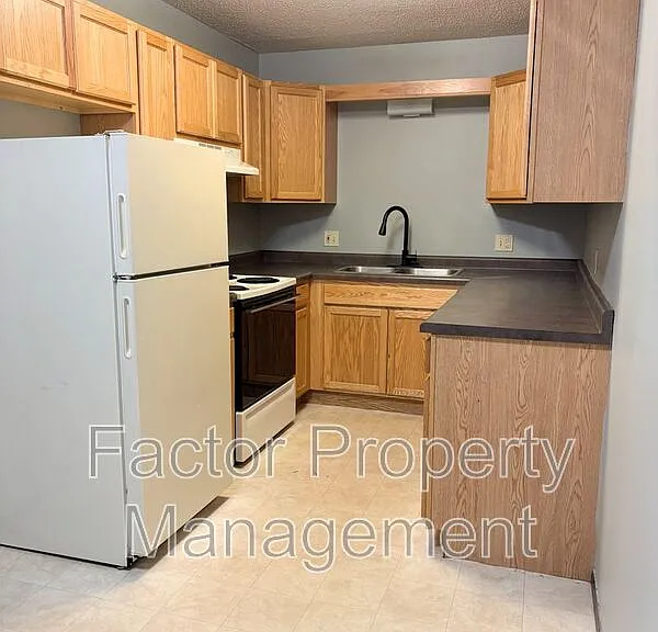 418 Allan Ave #6 — Photo 5