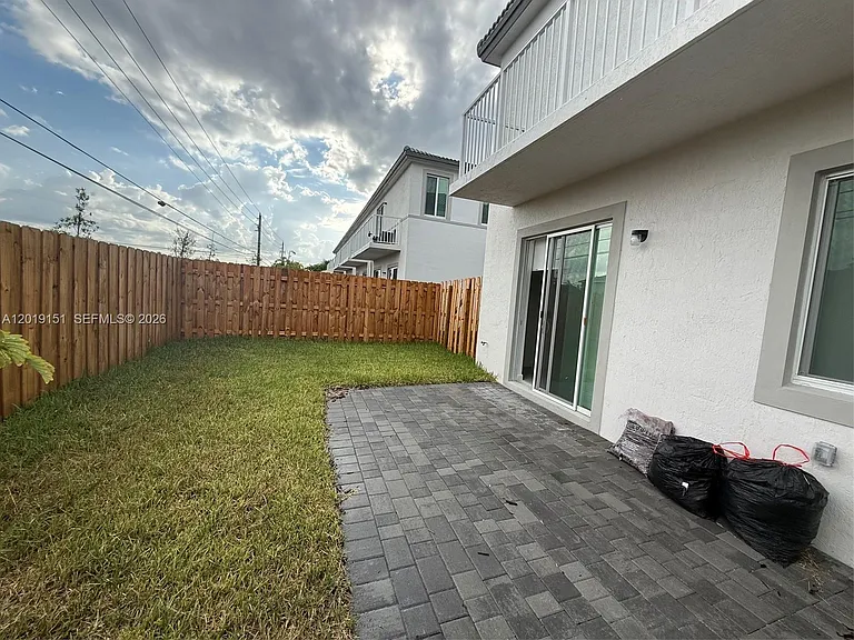 630 SE 15th St #630 — Photo 37