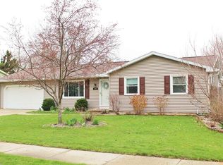 3606 Sunbrook #4, Madison, OH 44057