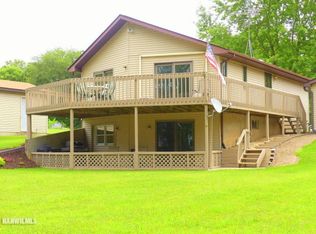 2247R Westcrest Ct, Lanark, IL 61046