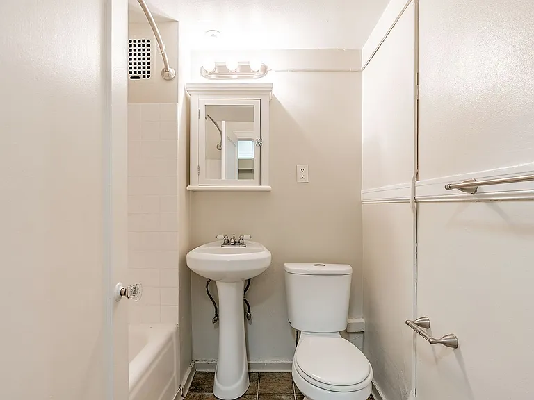 Stockbridge Apartment Homes — Photo 34