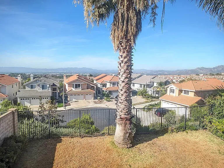 19932 Ahwanee Ln — Photo 12