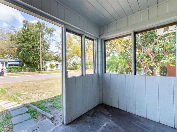 saint-petersburg-florida-81403882 picture