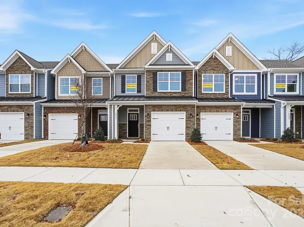 4217 Black Ct, Harrisburg, NC 28075