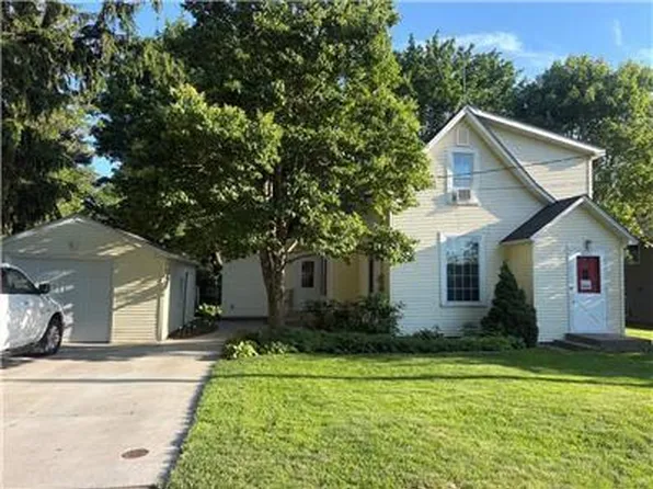 6051 Upper 46th St N, Oakdale, MN 55128