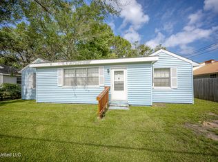 1815 Cherubusco St, Pascagoula, MS 39567