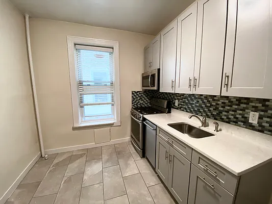 Rented by Swythe, Inc. | media 9