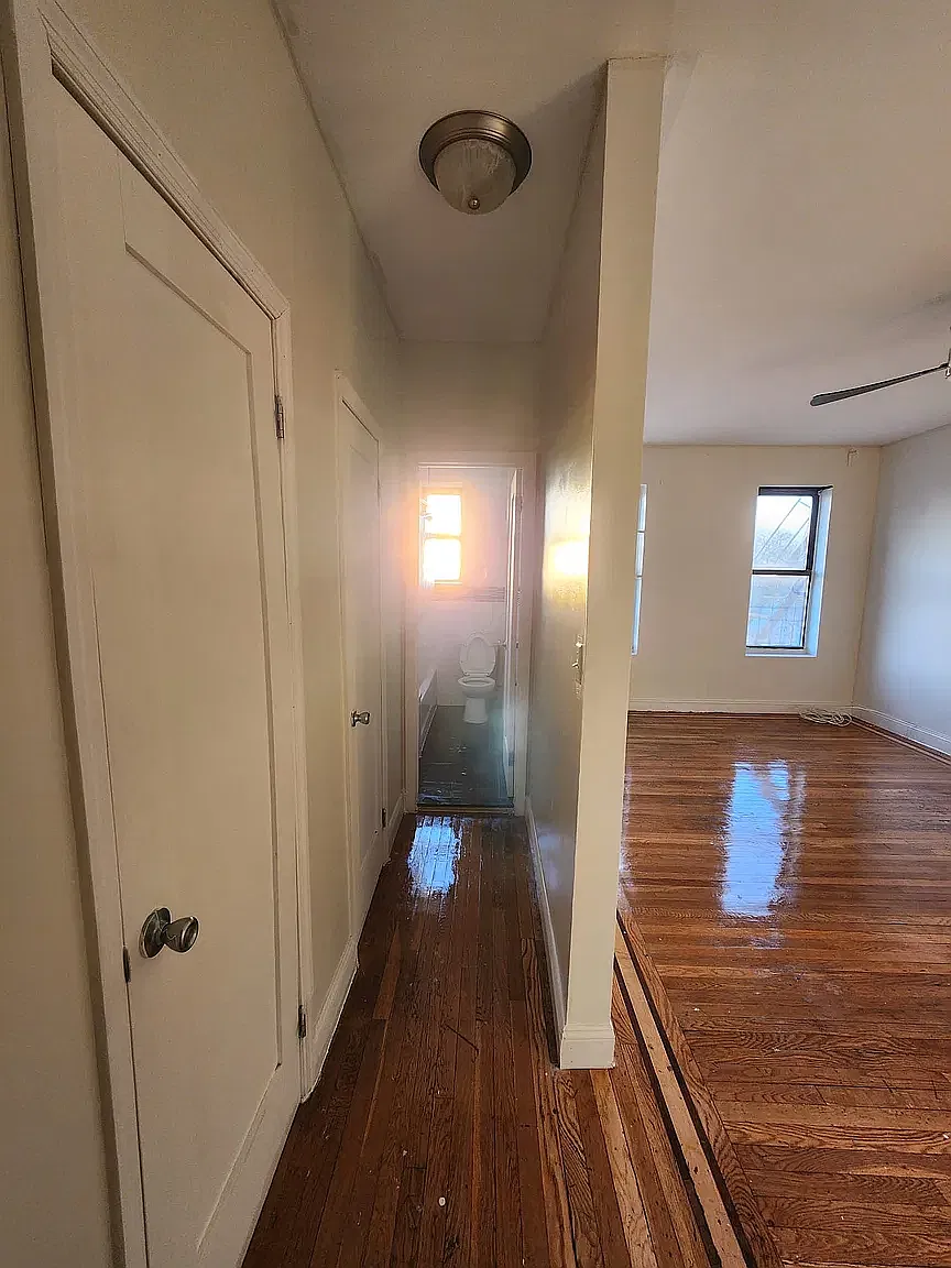 374 Eastern Pkwy — Photo 1