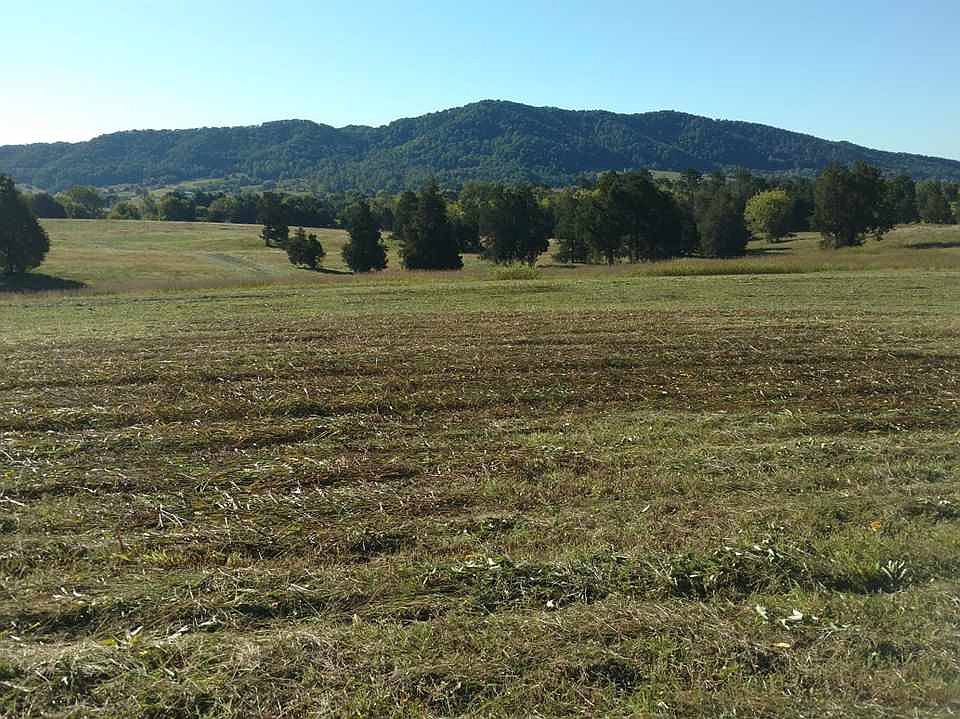 1st image of Isenburg Ln