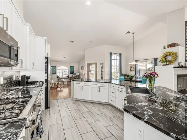 5436 Escallonia St, Las Vegas, NV 89149