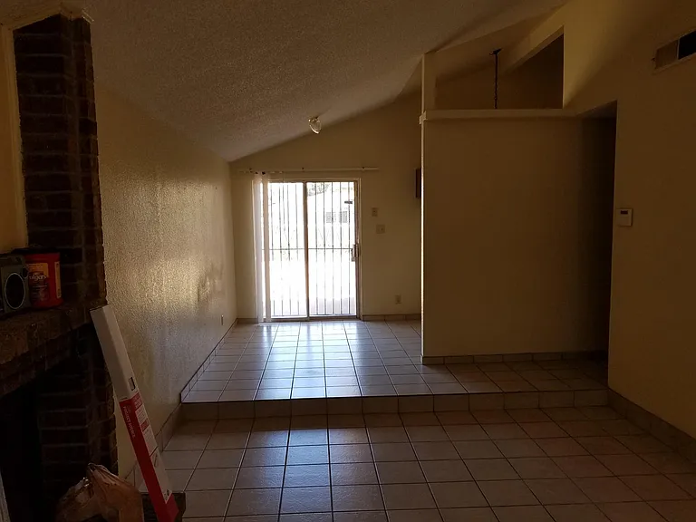 5940 Deer Ave — Photo 5