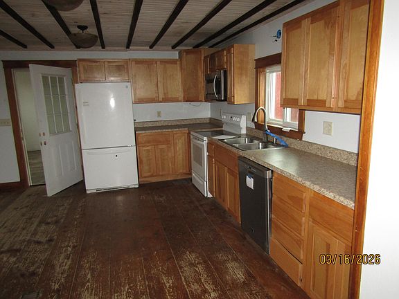 3rd image of 535 Enfield Road