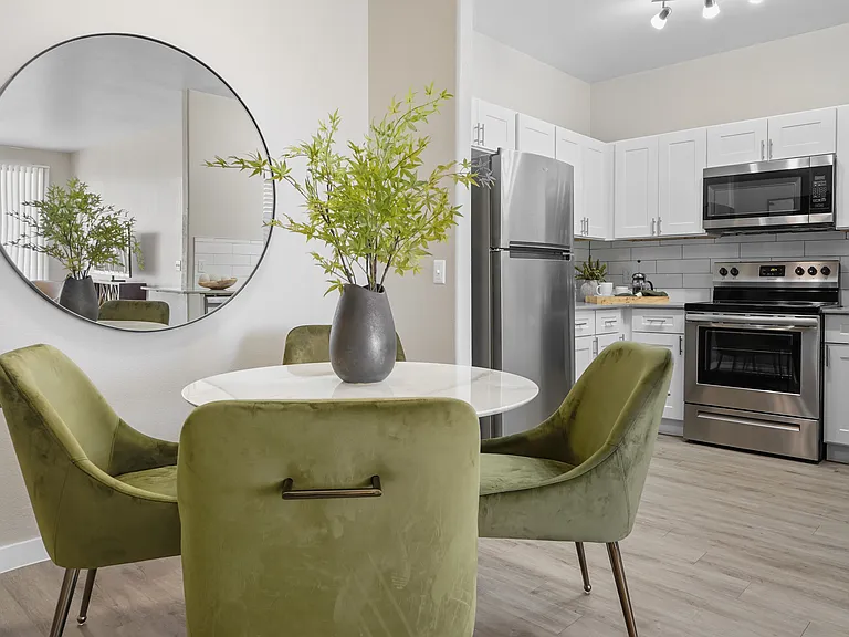 The Residences at Palm Valley Apartments — Photo 24