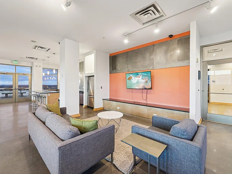 2929 Chicago Ave #1105 — Photo 37