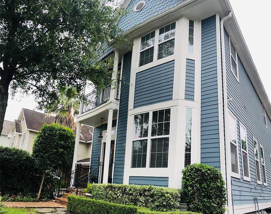 All the beautiful and charming detail on this great home in the heart of Shady Acres!