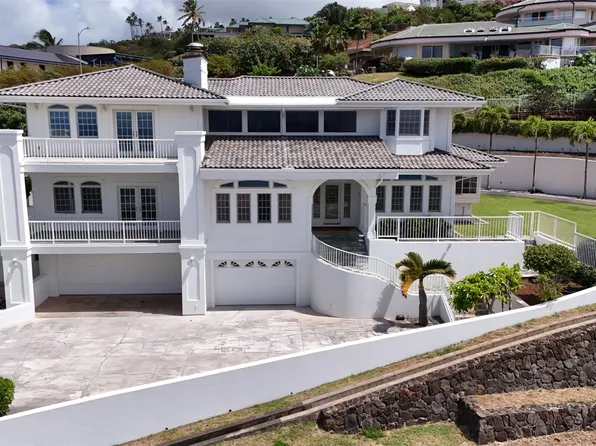 399 Puuikena Dr, Honolulu, HI 96821