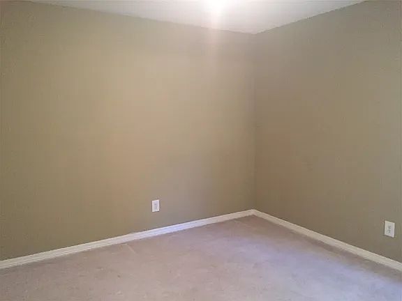 4th image of 7033 Red Bud Ln
