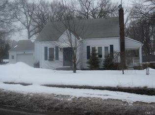 2864 Old Town Rd, Bridgeport, CT 06606