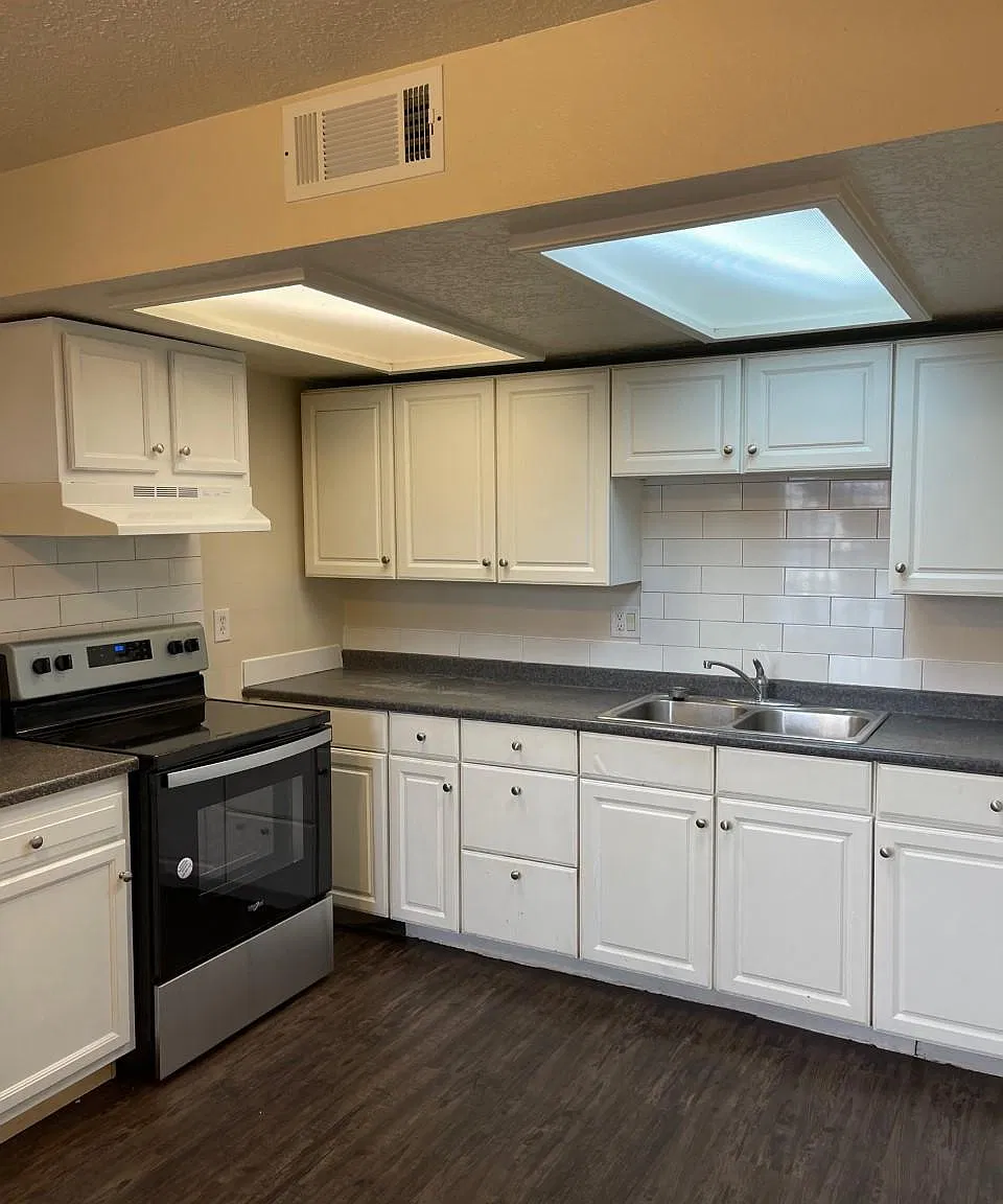 2 bed, 500 sqft, $1,025 — Photo 4