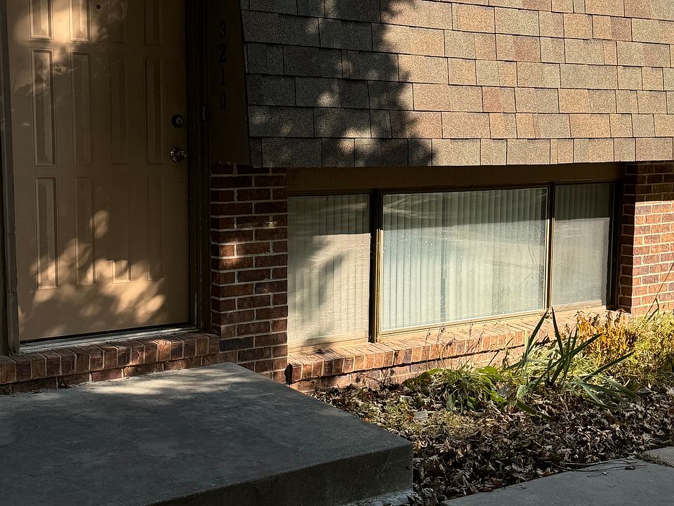 1st image of 3210 Briarwood Ave