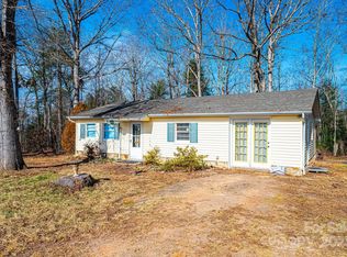 2936 Deal Ln, Hudson, NC 28638
