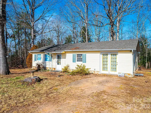 2936 Deal Ln, Hudson, NC 28638