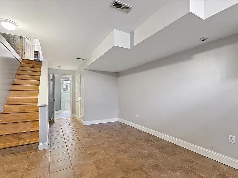 627 S Dean St — Photo 19