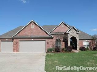 1500 S Beach St, Conway, AR 72034