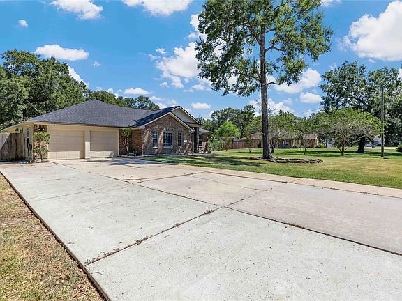 4th image of 11418 Walraven Rd