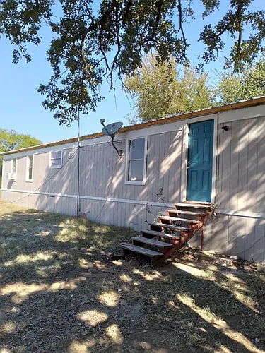 425 Young Rd Photo 1