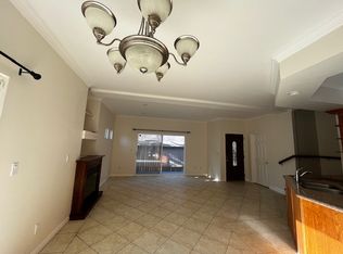 8016 1/2 Telegraph Rd, Downey, CA 90240