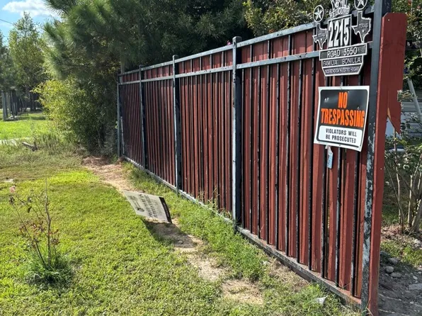 2215 County Road 3550, Cleveland, TX 77327
