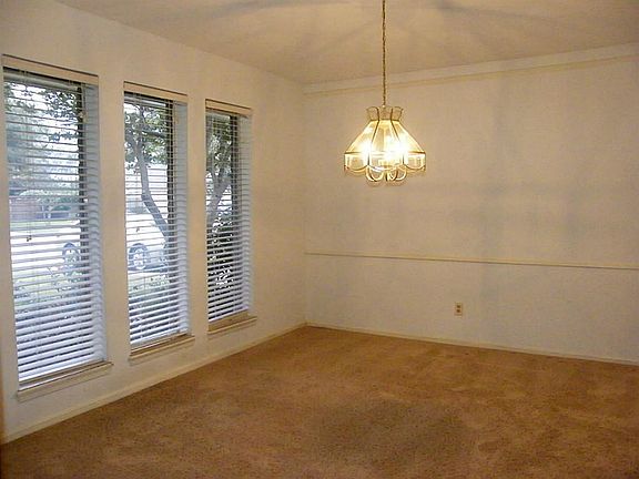 4th image of 7723 12th Fairway Ln