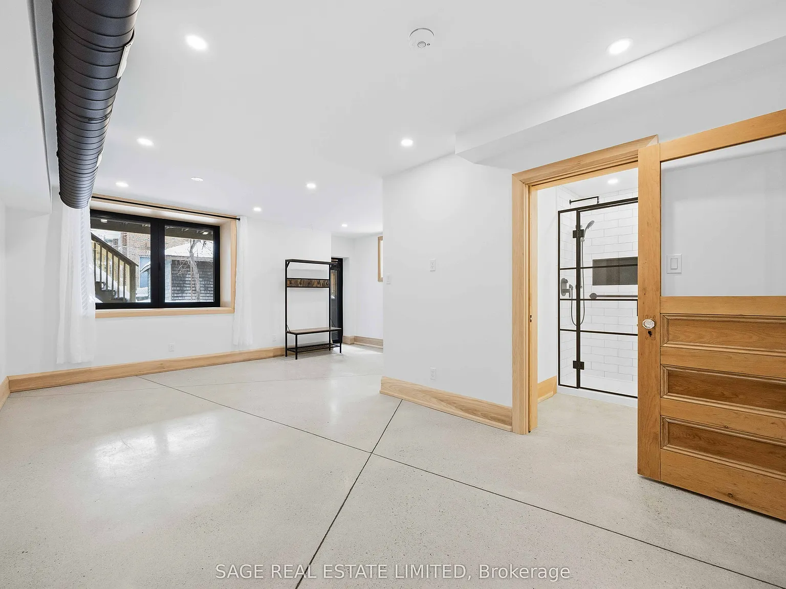 1 bed, $2,400 — Photo 1