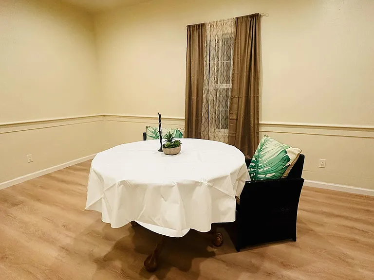 15 Maple St #1 — Photo 2