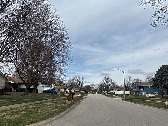 4th image of 2043 Scarbrough Rd