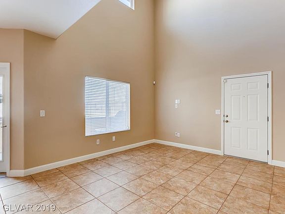 3rd image of 10510 Gold Shadow Ave