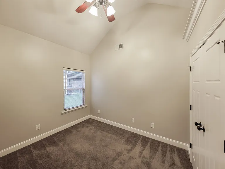 141 Stonebriar Dr — Photo 12