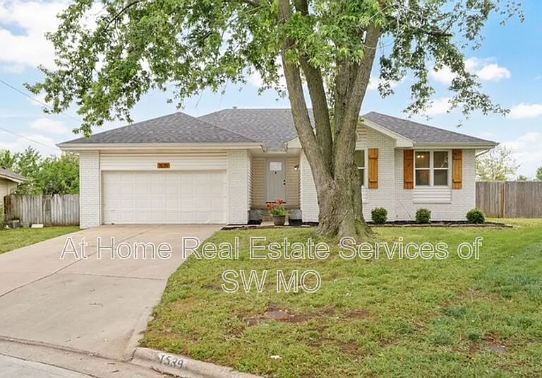 1539 W Rockwood Ct — Photo 1