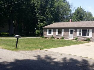 35429 Perry Dr, Eastlake, OH 44095