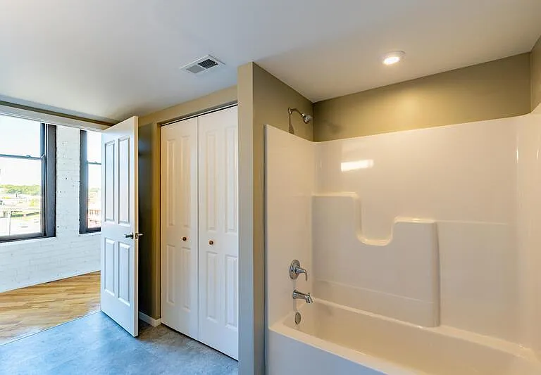 116 N 4th St #202 — Photo 11