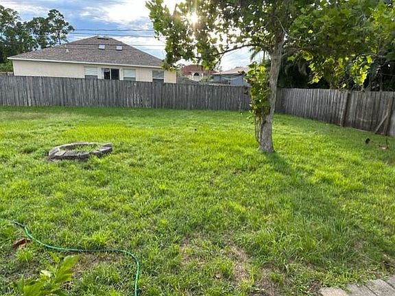 2nd image of 1826 SW Cycle St